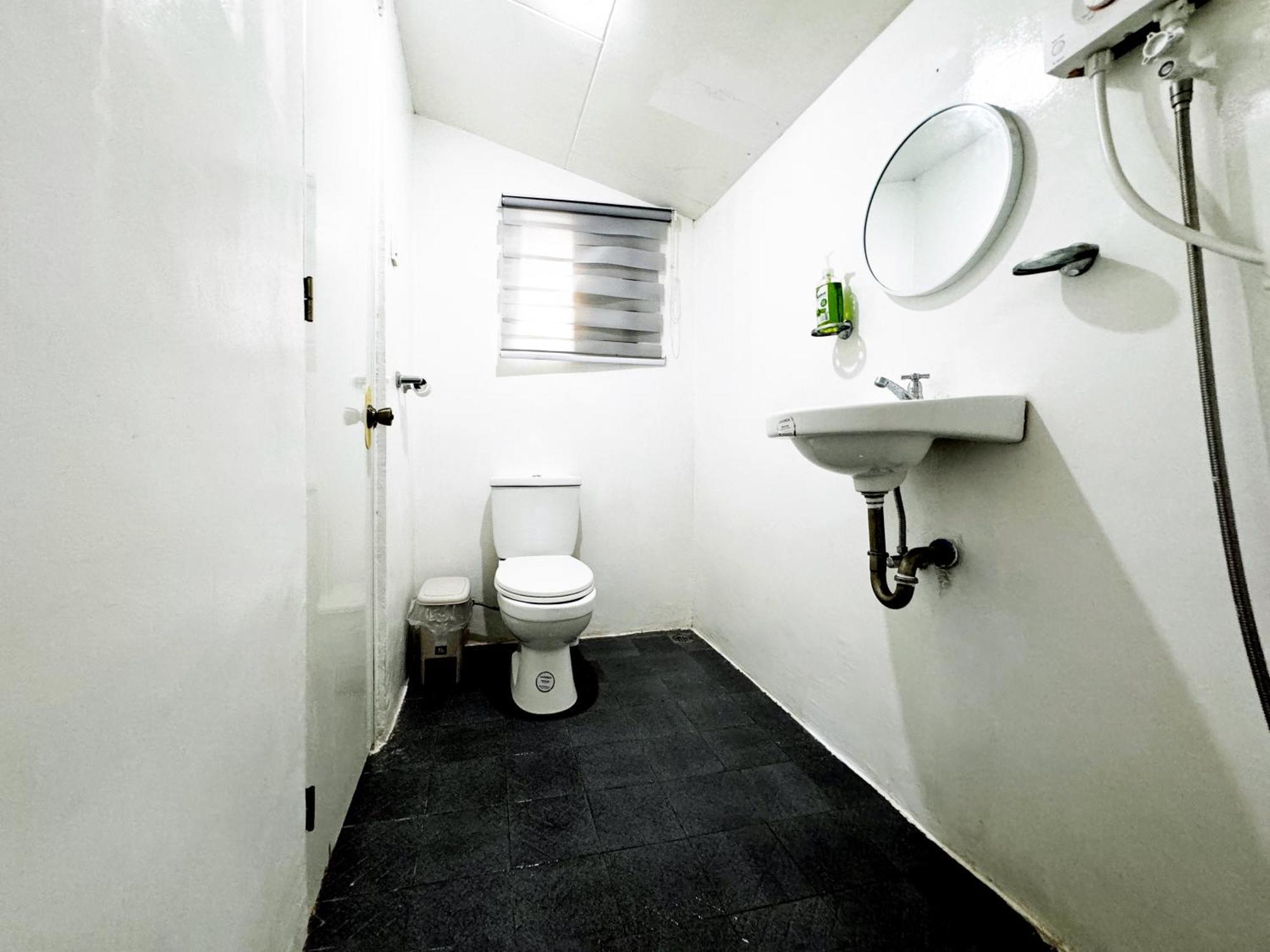 Ocean Breeze Hostel By Daily Sweet Moalboal Eksteriør bilde